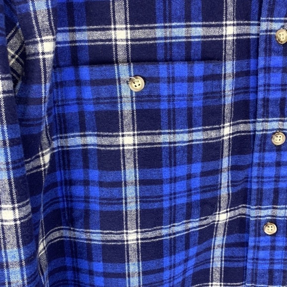 Eddie Bauer Blue Plaid Button Down Shirt Size Medium Cotton - Picture 2 of 5